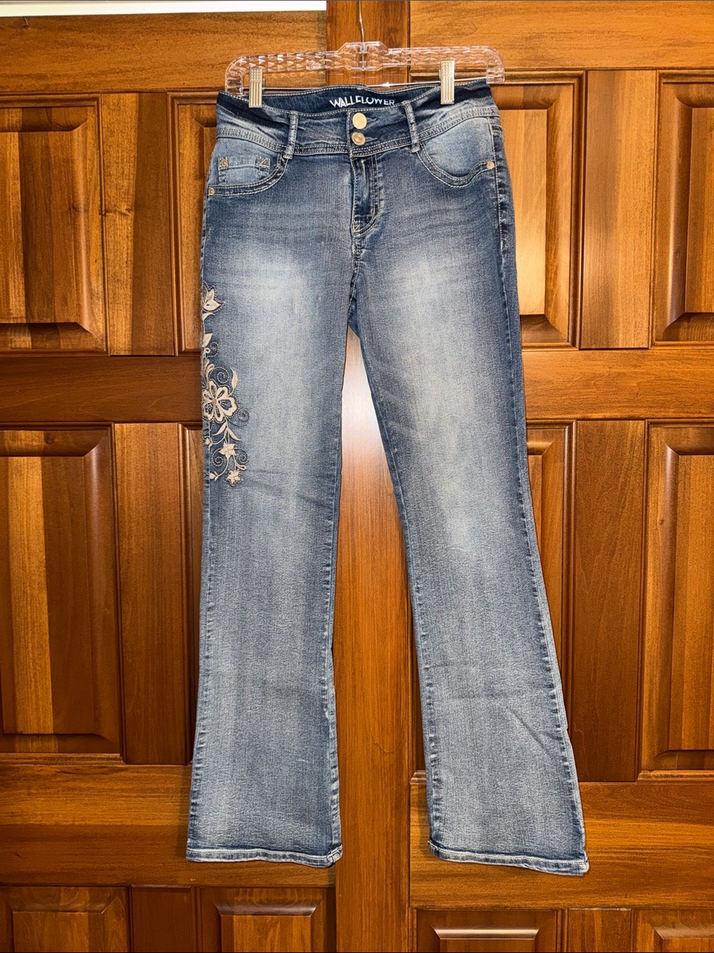 Wallflower Women's Light Blue Embroidered Bootcut Jeans